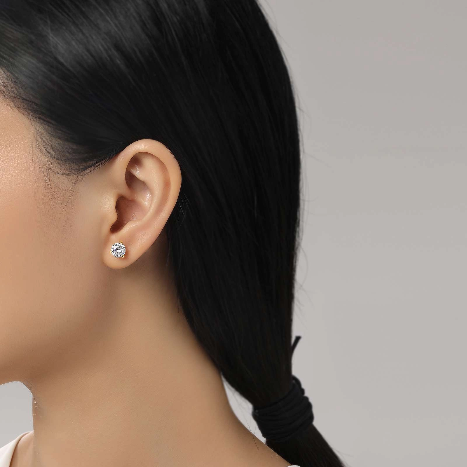 1 CTW 3 Prong Stud Earrings E0206CLG00
