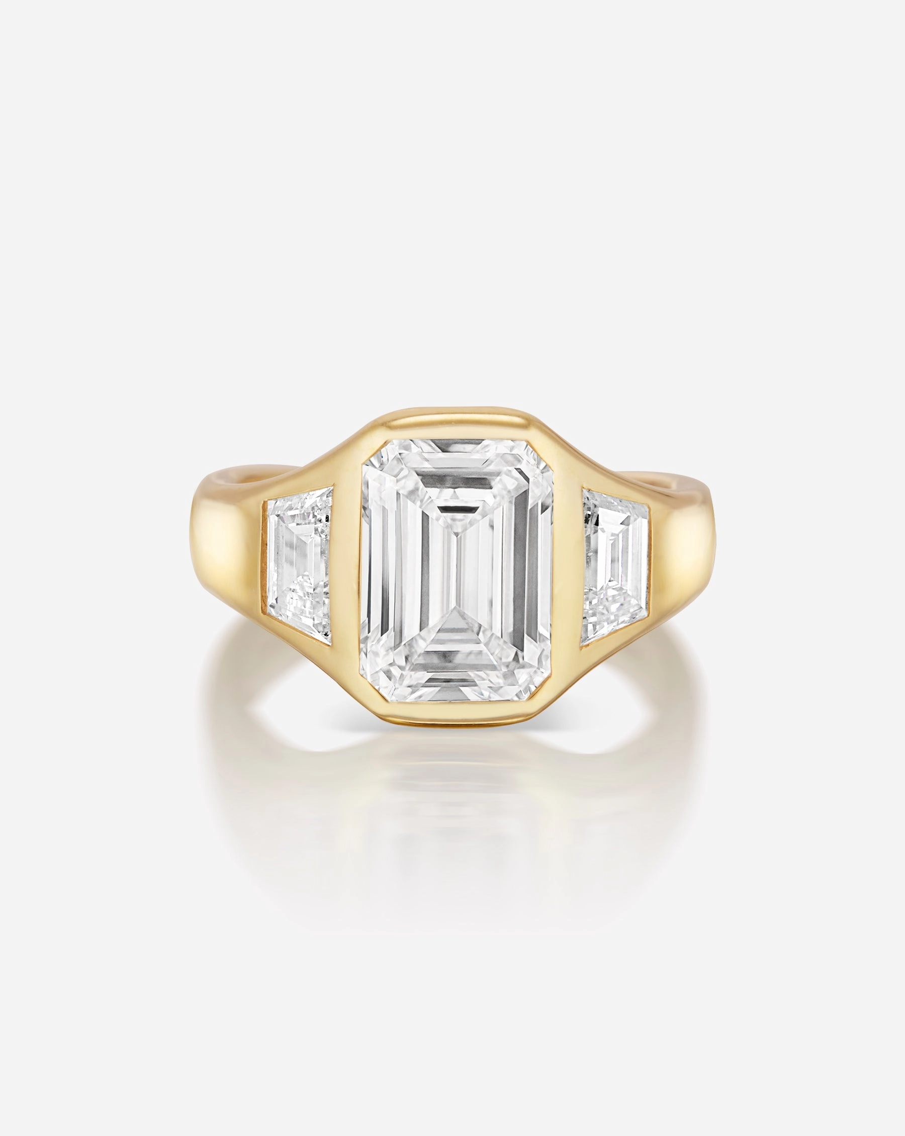3.03 Emerald Lab Diamond in Trinity Bezel