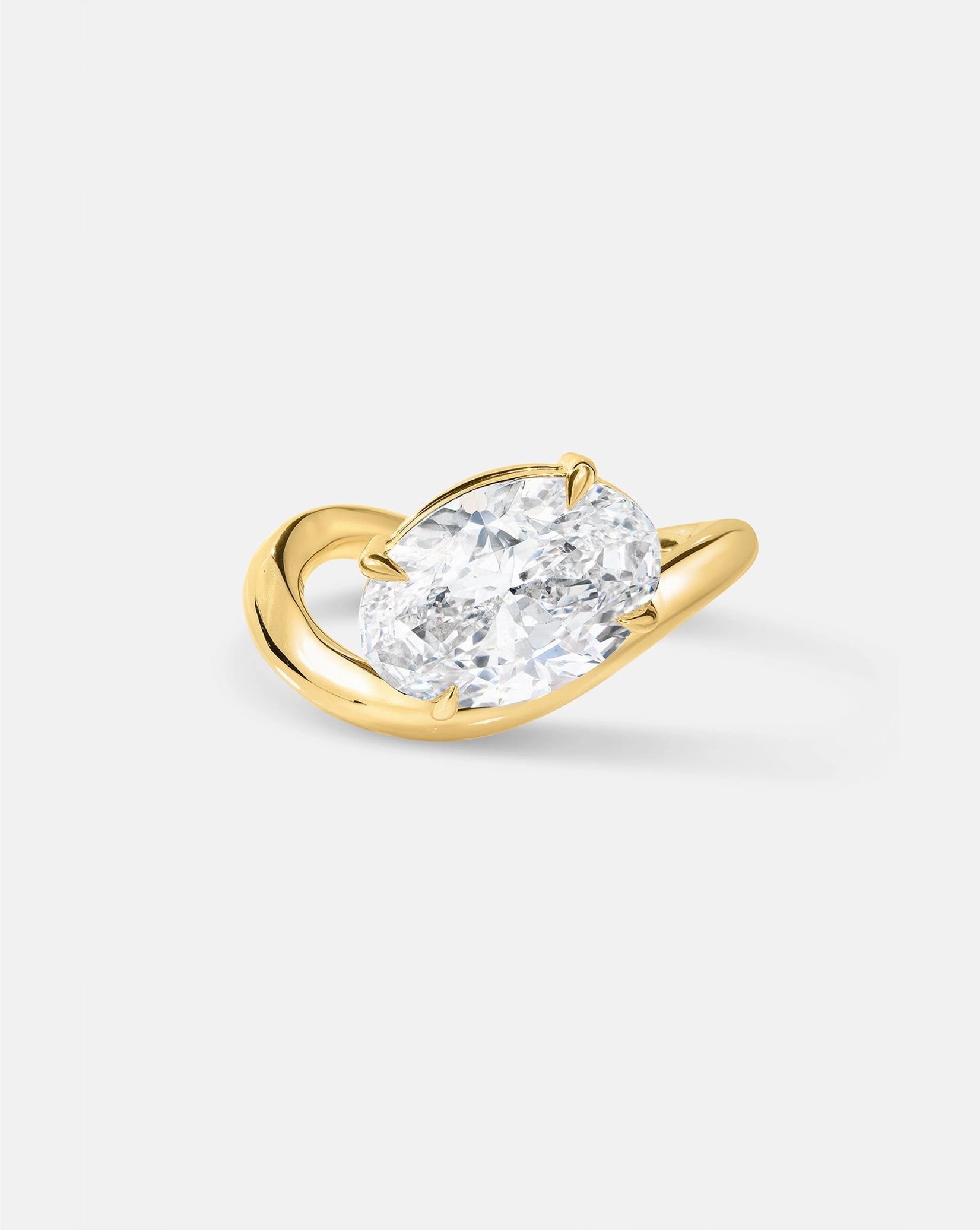 3.04 Oval Lab Diamond in Wave