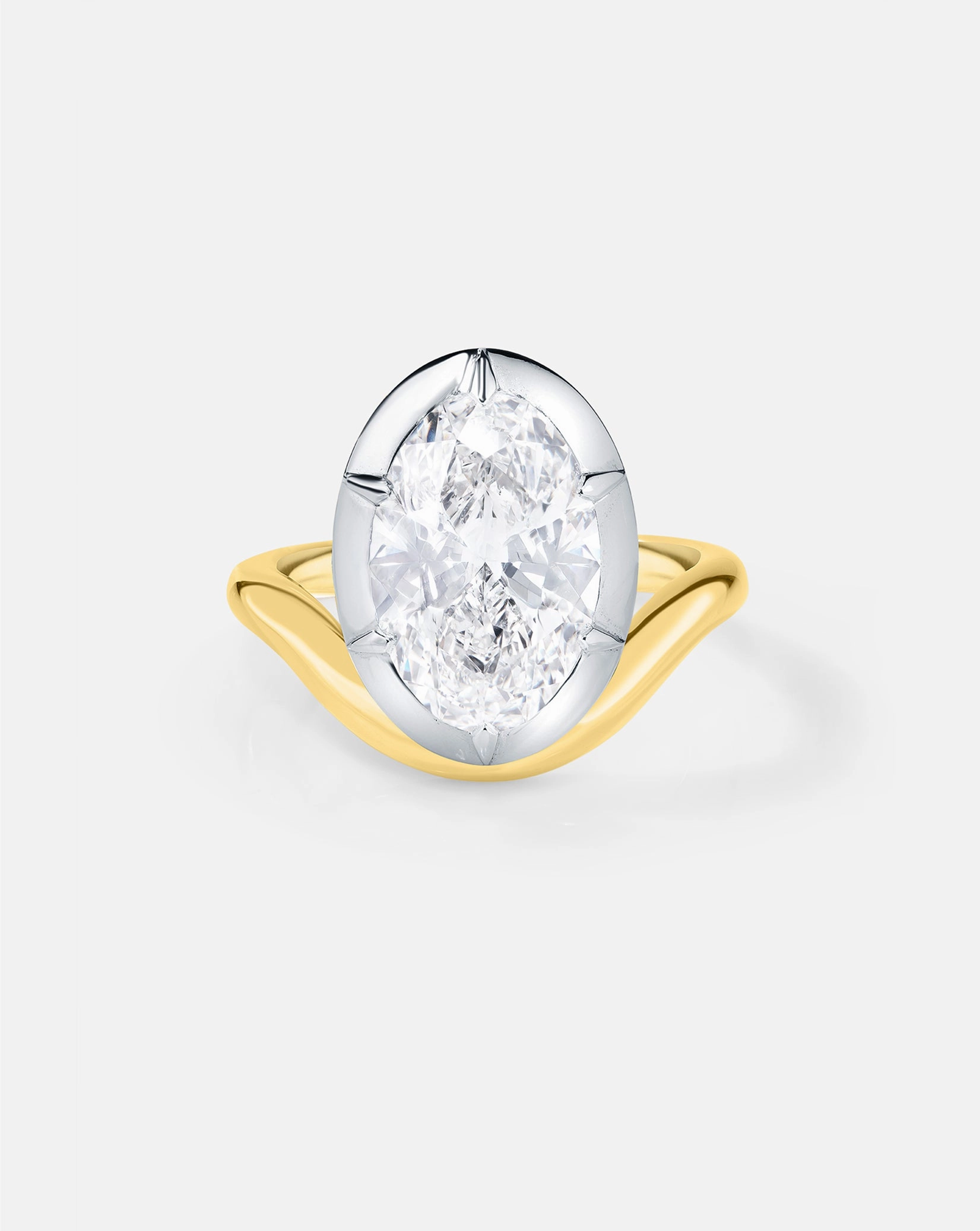 3.07 Oval Lab Diamond in Nest