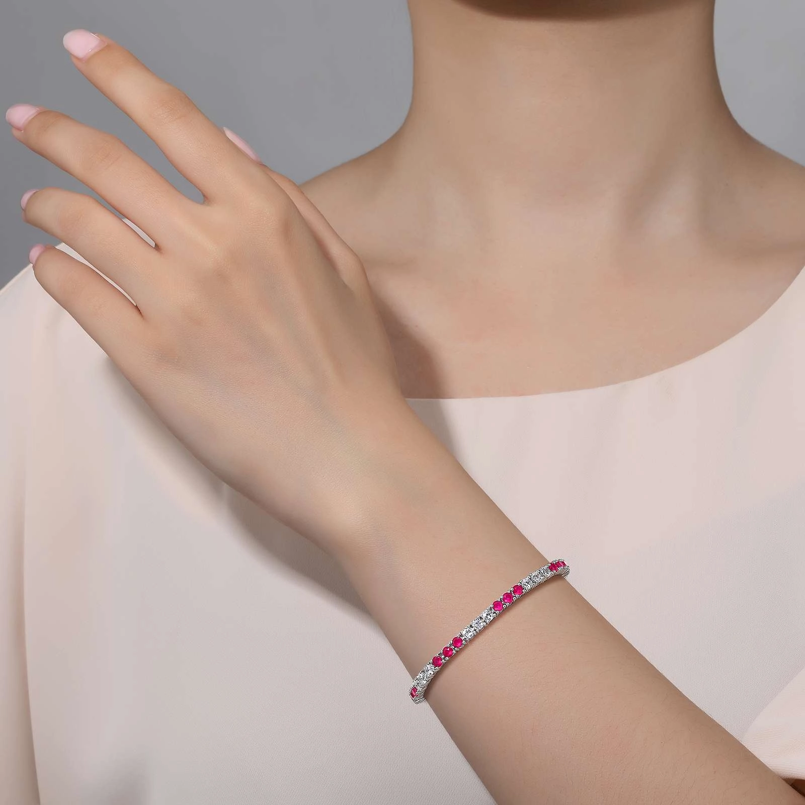 5.50 CTW Classic Tennis Bracelet B2001CLG70