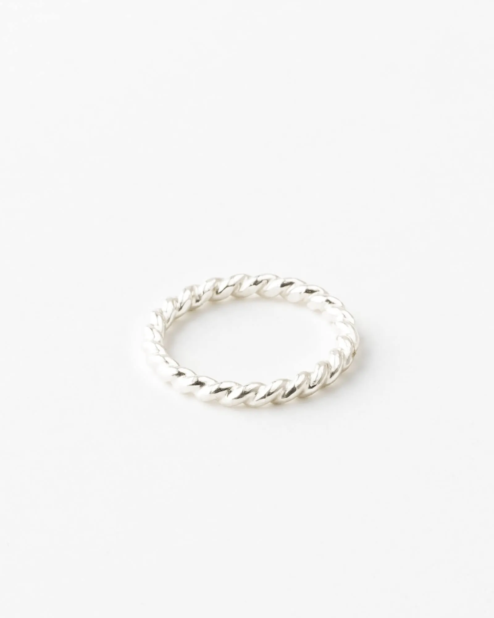 Agnes Ring