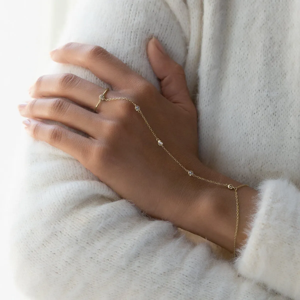 Crystal Pav Ring Handchain