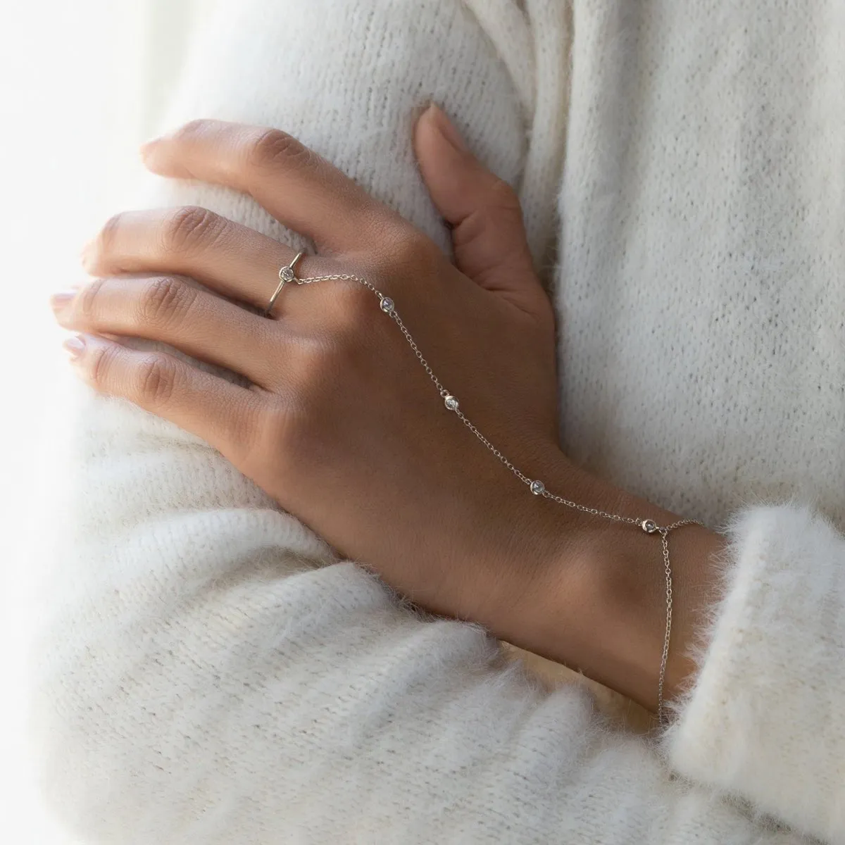 Crystal Pav Ring Handchain