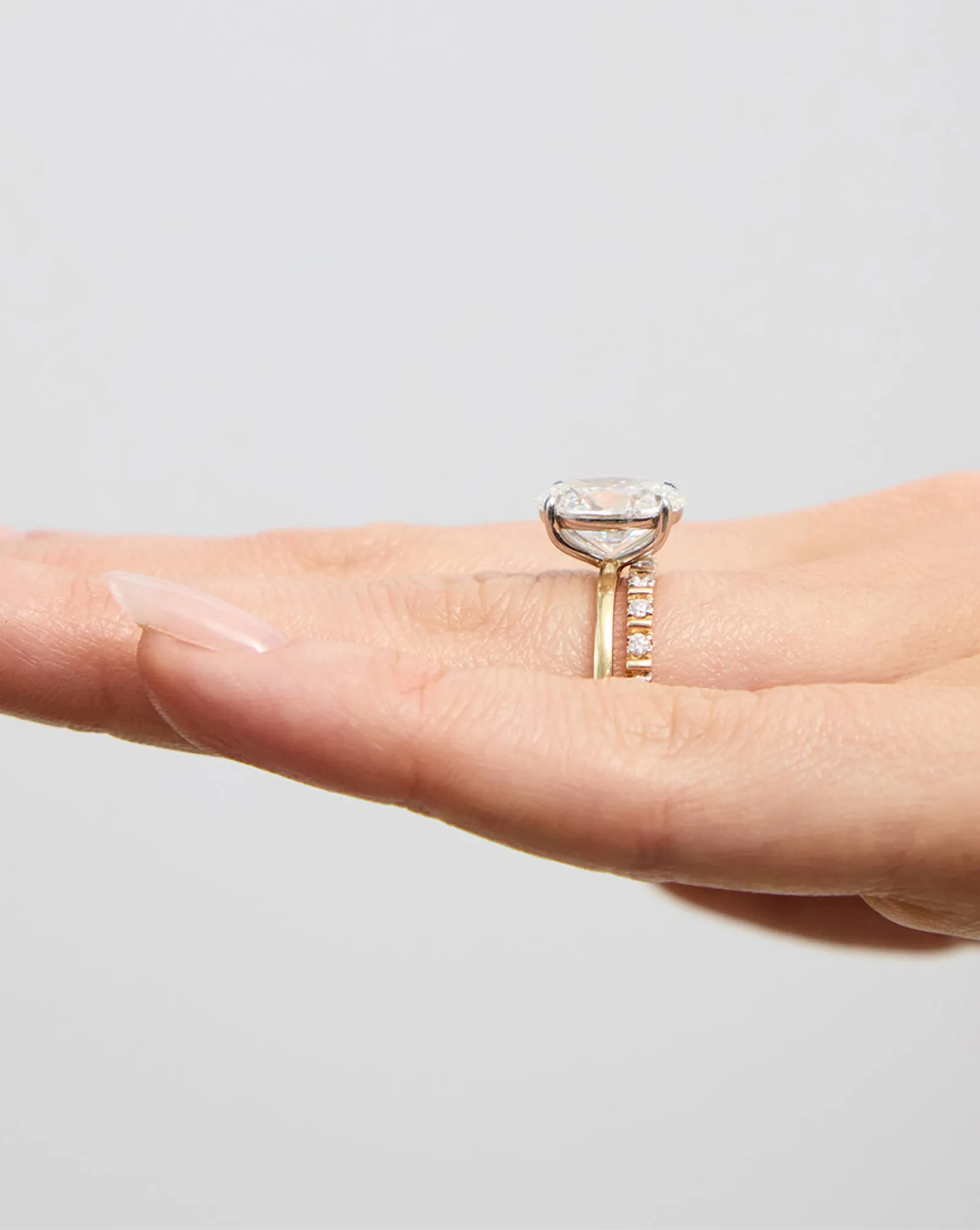 Fluted Diamond Ring