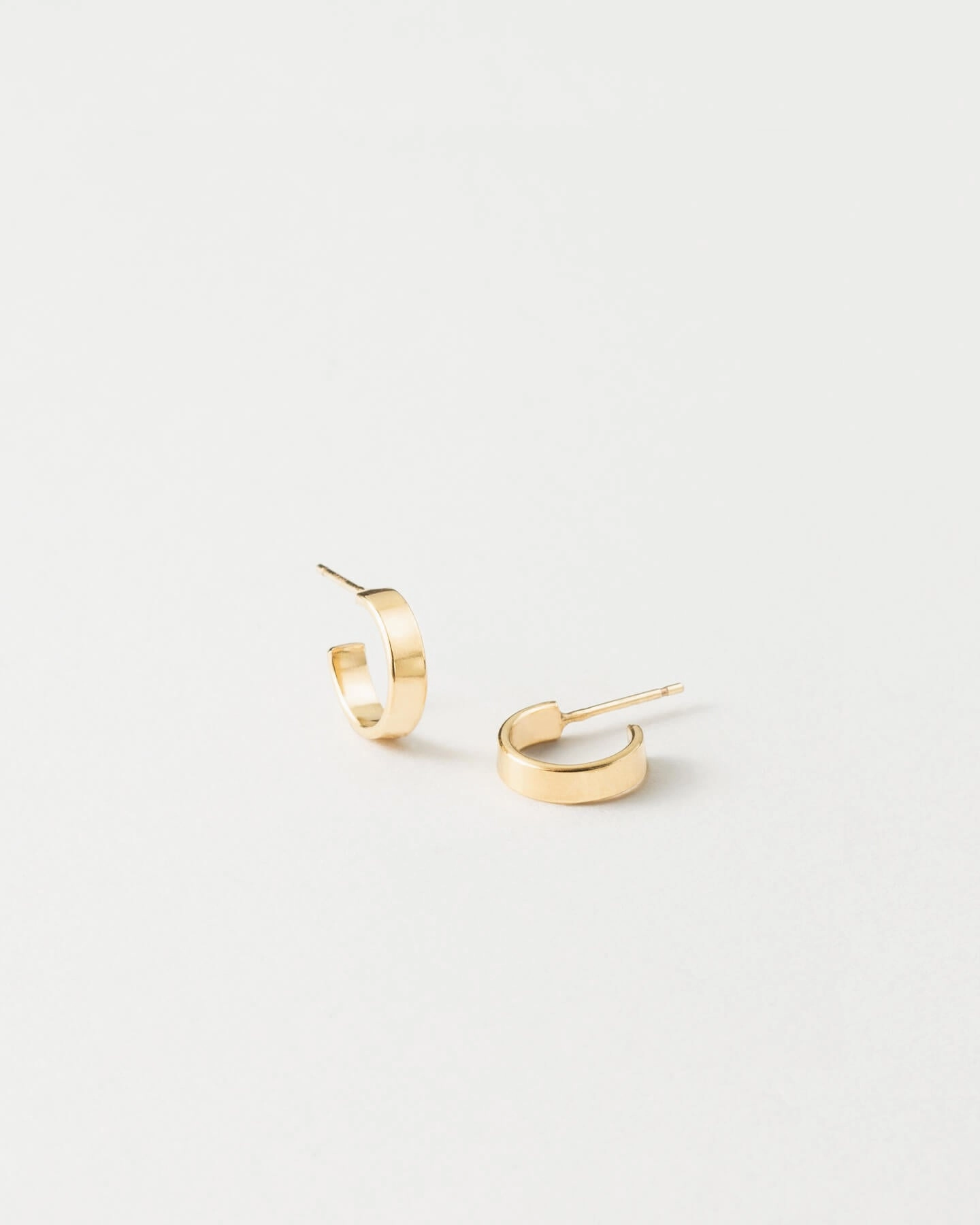 Lill Huggie Hoops