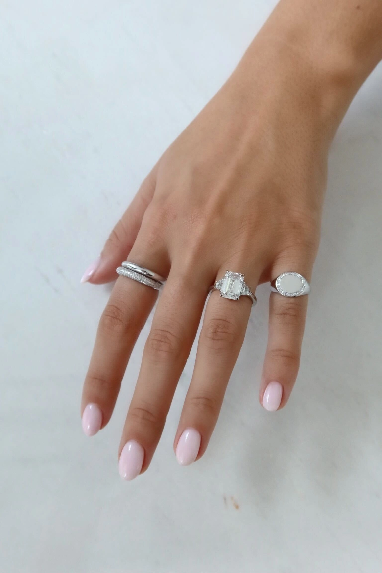 Pav Diamond Border Signet Ring