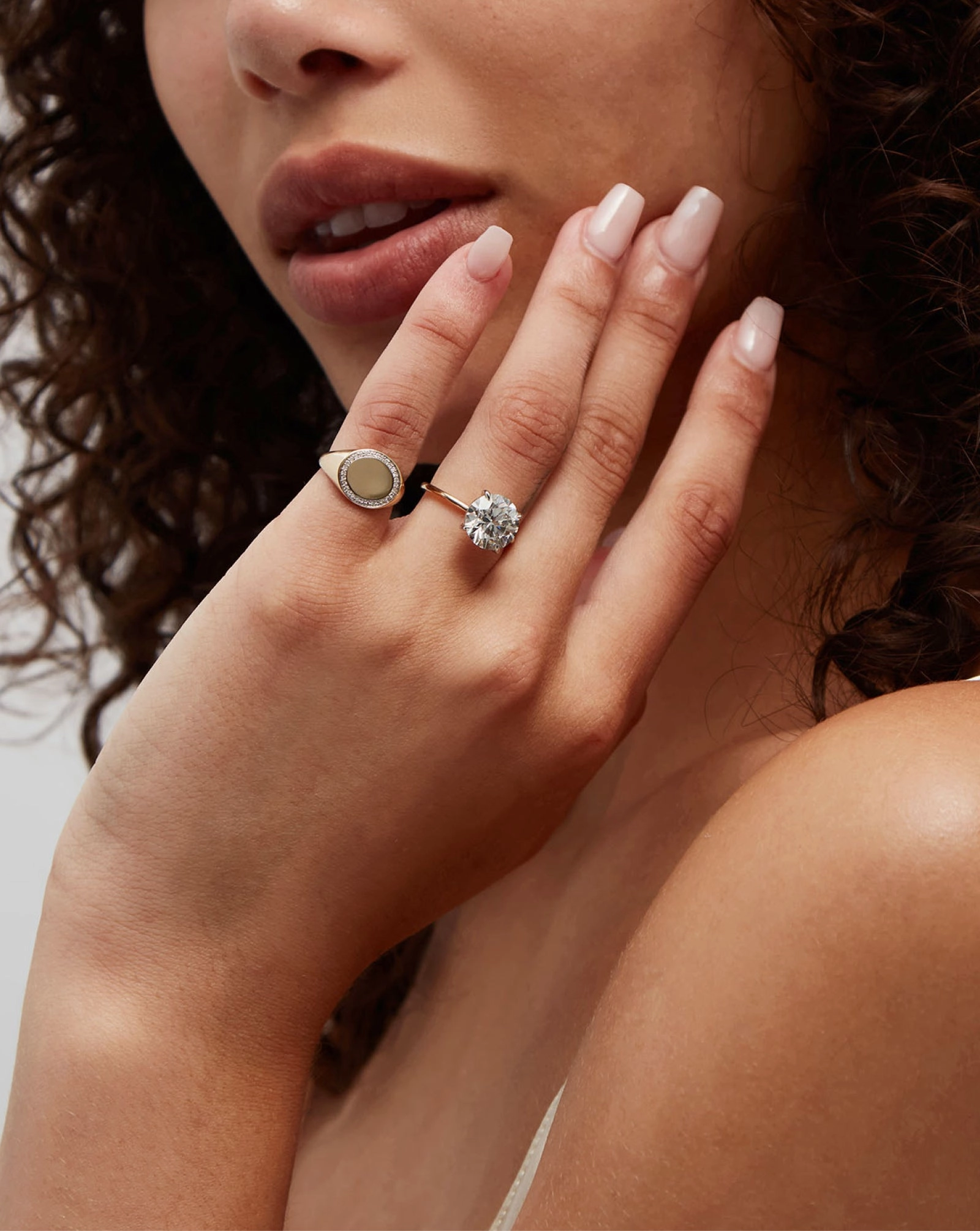 Pav Diamond Border Signet Ring