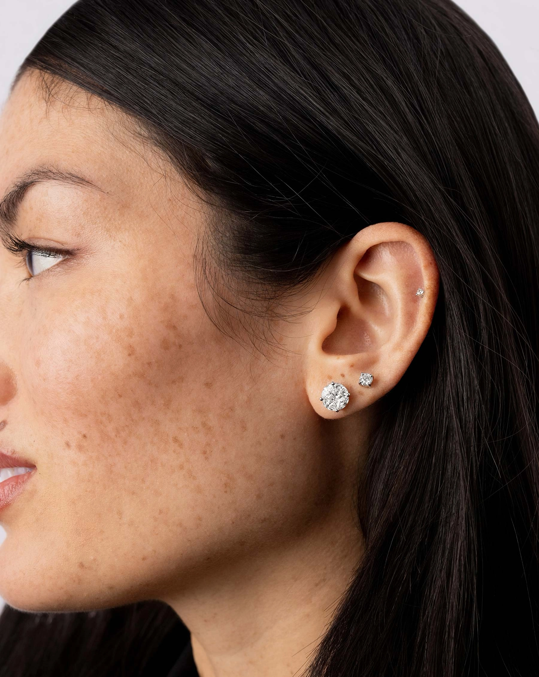 Round Illusion Diamond Studs