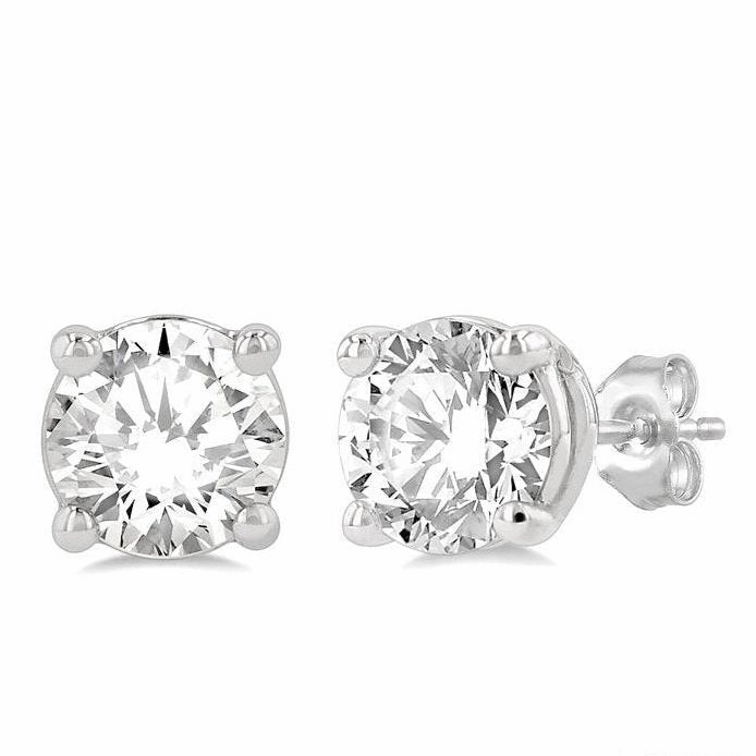 Round Shape Diamond Stud Earrings