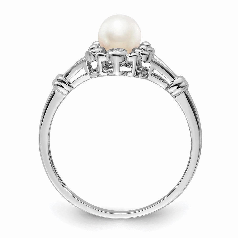 Sterling Silver Rhodium-plated FW Cultured Pearl & Diam. Ring