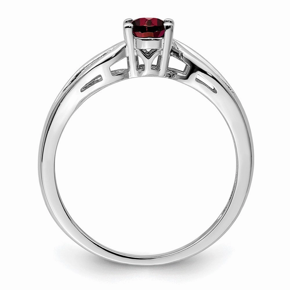 Sterling Silver Rhodium-plated Garnet Ring