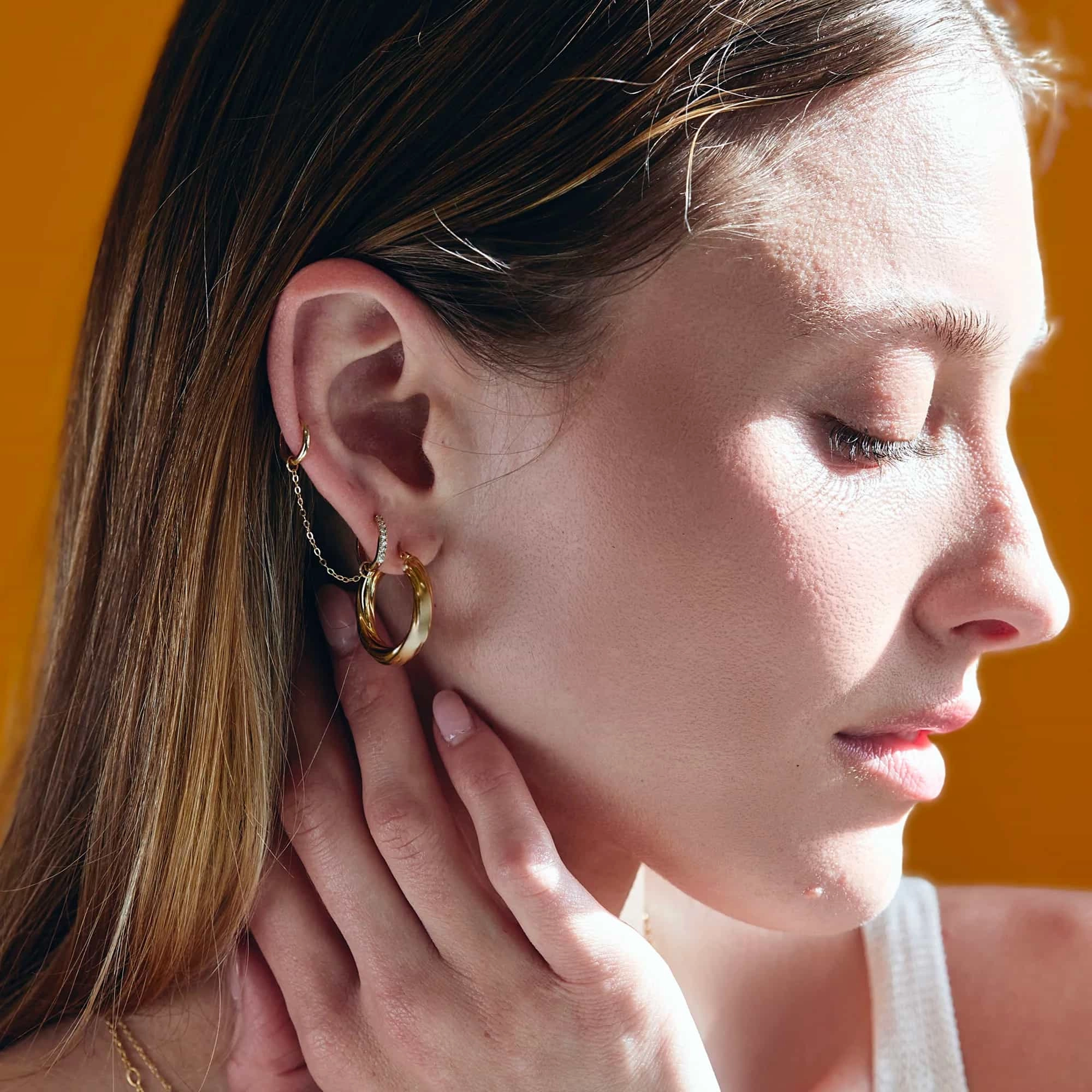 Thin Pav Huggie Hoops